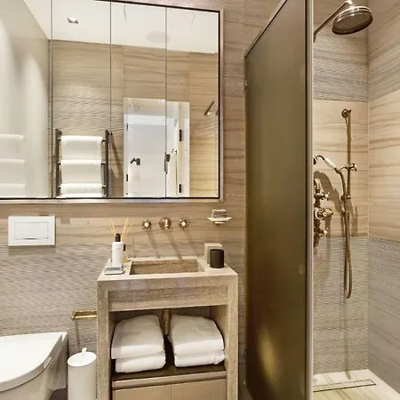Apartment 5 Bedoom Villa!! *